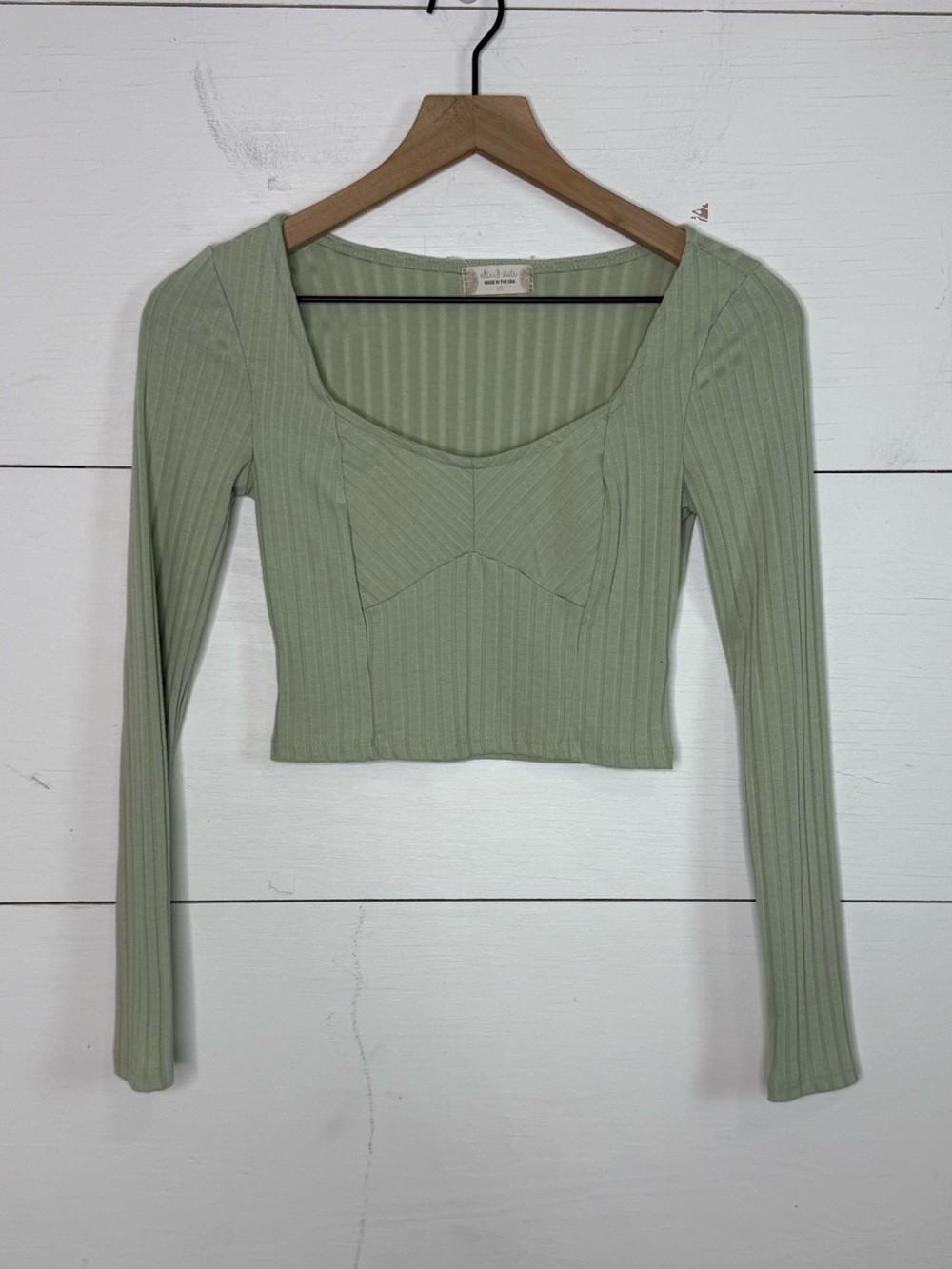 Altar’d State • Green Ribbed Long Sleeve Crop Top Size XS